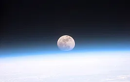 Если исчезнет Луна, что будет с Землей?