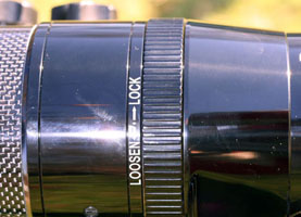 Ребристое кольцо на стыке фокусера и трубы.